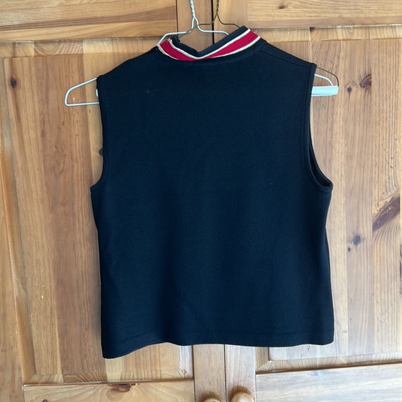 ST. John Blazer and Sleeveless Shell Set - Picture 5 of 6